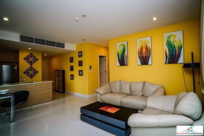 Aguston Sukhumvit 22 | Charming Deluxe Two Bedroom Condo with Extras and Pets Allowed in Phrom Phong-16