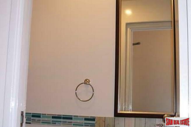 Lake View Condominium | Large 2 Bed Lake View Condo at Nonthaburi-16