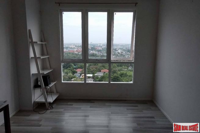 The Key Sathorn-Ratchapruek | Two Bedroom 17th Floor Condo with Green Views in Wutthakat-13