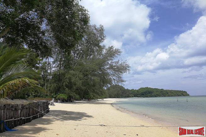 Paradise Home on Tropical Koh Naka, 10 Minute Boat Ride from Phuket-15