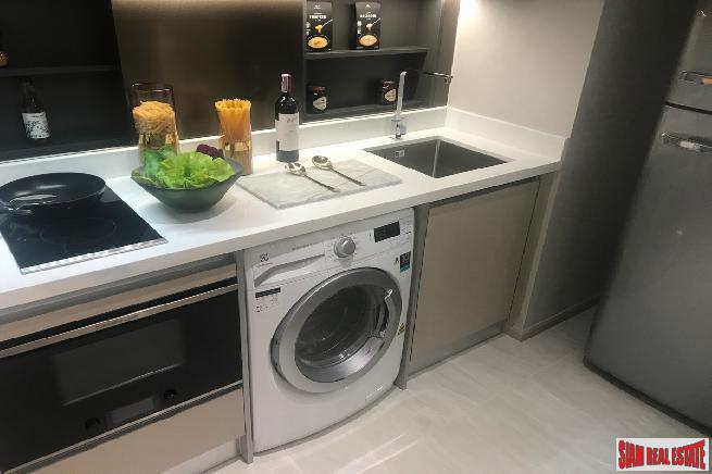Prestige-Luxury High-Rise Condo by Leading Thai Developers at Siam next to BTS Ratchathewi - Three Beds-9