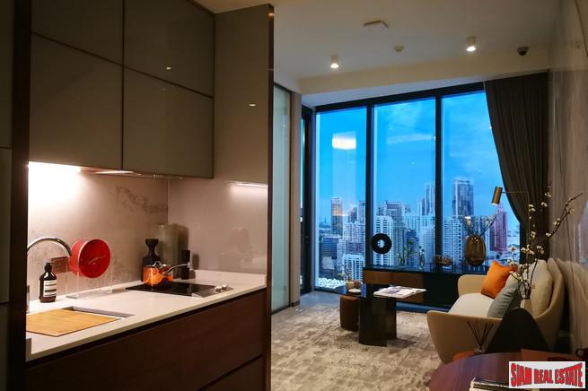 Super Luxury Off-Plan High-Rise Condo in the Best Location at Phrom Phong-12