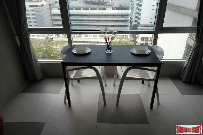 The Trendy Condo | Large One Bed Condo Near BTS Nana-3