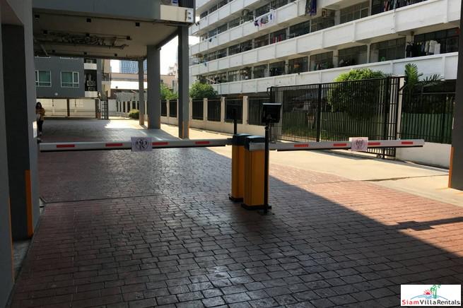 Regent Home 81 | Two Bedroom Pool View Condo for Rent in On Nut-11