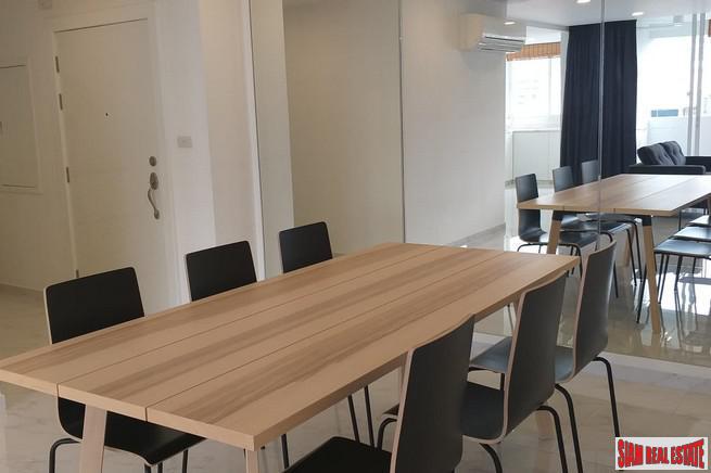 D.S. Tower 2 Sukhumvit 39 | Spacious Two Bedroom Condo with Big Balcony & Extra Storage in Phrom Phong-6