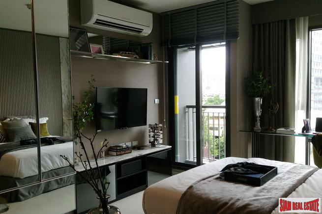 Rhythm Sukhumvit 36 - 38 | Nicely Decorated Cozy Studio Condo Close to BTS Thong Lo-8