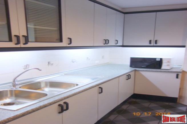 Waterford Park Sukhumvit 53 | Extra Large Two Bedroom Condo with Easy Access to Thong Lo Road-8