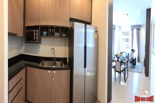 The Capital Ekkamai - Thonglor | New Modern Three Bedroom Condo with Utility Room and Maids Room-4