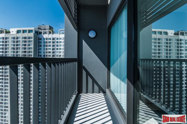 Life 48 | Bright and Cheerful Two Bedroom Phra Khanong Condo with Amazing City Views-9