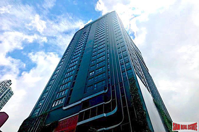 Exclusive Private Living in this New Ratchathewi Condominium - Two Bedrooms-0