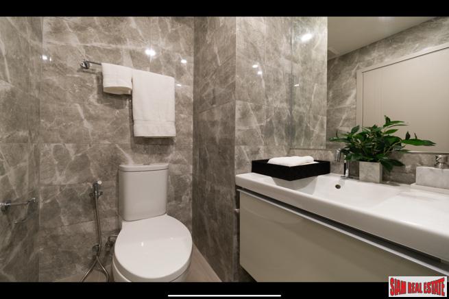 Exclusive Private Living in this New Ratchathewi Condominium - Two Bedrooms-10