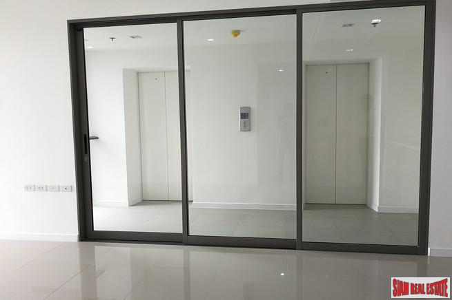 Incredible Chao Phraya River Views from These Two Bedroom Condos in Bangkok Rama 3-10