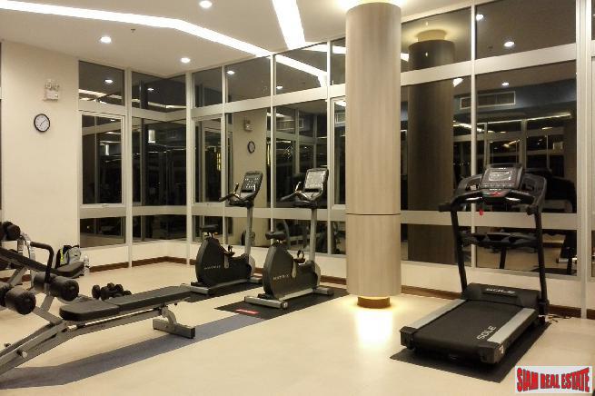 Supalai Lite Sathorn-Charoenrat | Two Bed Penthouse Condo for Sale-13