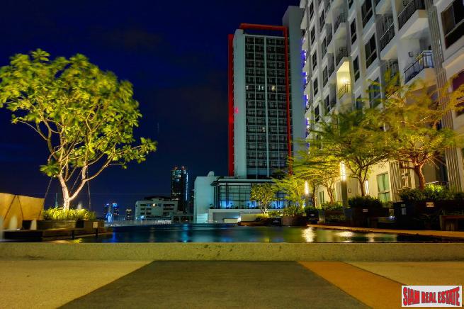 Supalai Lite Sathorn-Charoenrat | Two Bed Penthouse Condo for Sale-18