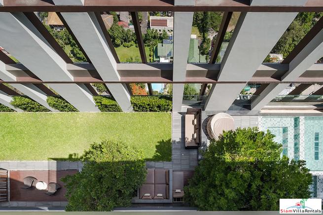 Ideo Morph 38 | Ultra Modern Two Storey Duplex with Extra High Ceilings in Thong Lo, Pet friendly