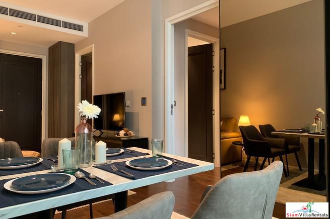 Diplomat 39 | Classic One Bedroom Condo with Pool View just a One Minute Walk from BTS Phrom Phong-5