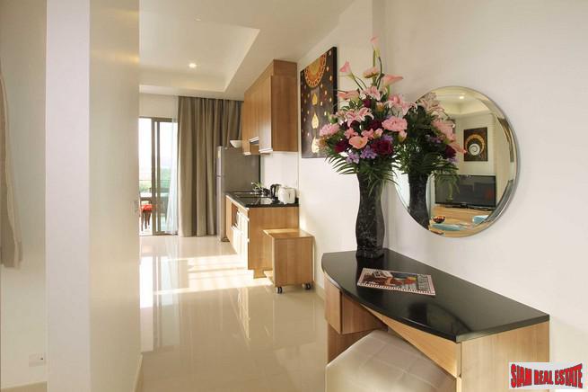 Sunny One Bedroom Condo with Great Rental Returns Near Surin Beach-3