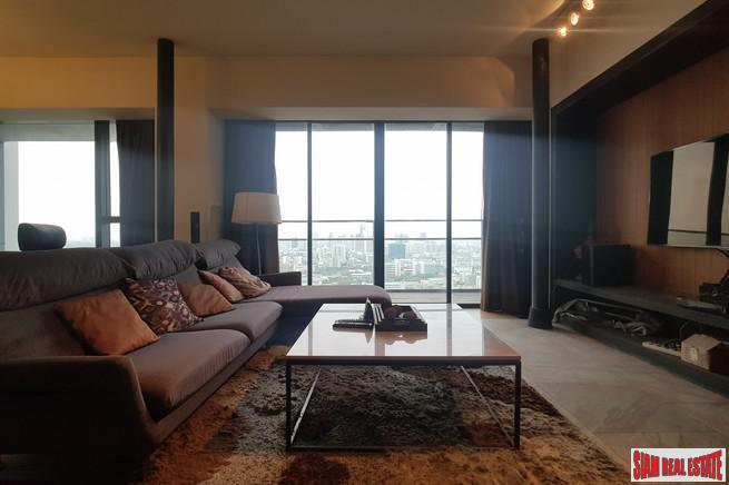 The Met | Elegant Three Bedroom Condo with Sweeping Panoramic Views in Chong Nonsi-15