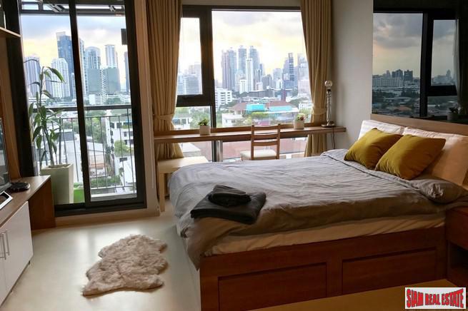 Rhythm Sukhumvit 36-38 | Sunny Furnished Studio Condo with Great City Views for Sale in Thong Lo-5