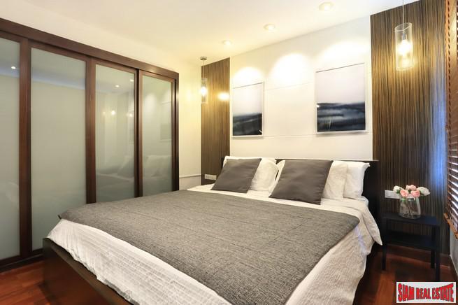 Urbana Langsuan | Comfortable Two Bedroom Condo with Lots of Wood Accents in Lumphini-7
