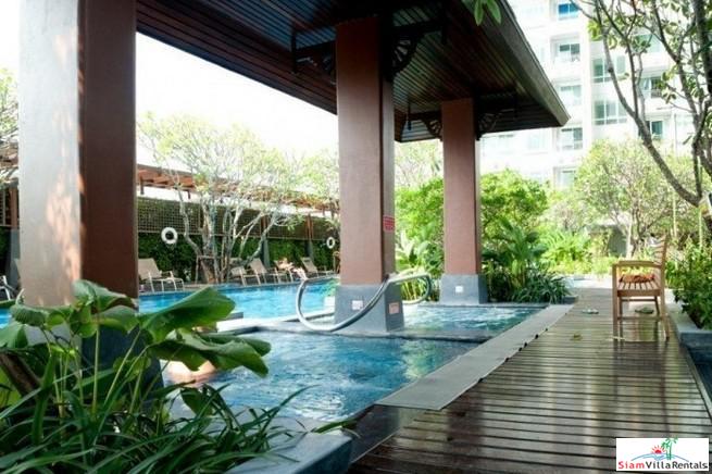 Circle Condominium | Show Quality Luxury Two Bedroom Condo in Phetchaburi with Unblocked City Views-25