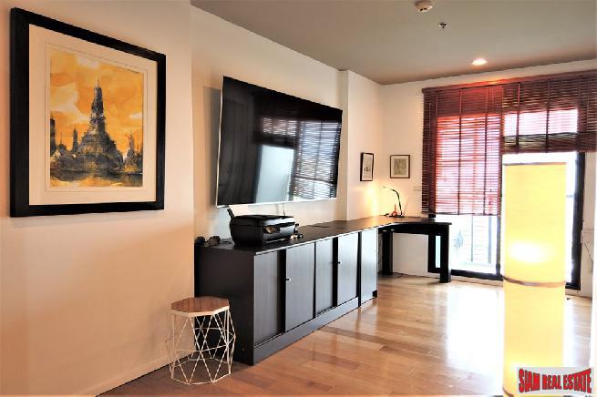 Blocs 77 | One Bed on High Floor with Serene Green, Canal and City Views at Sukhumvit 77, Onnut-12