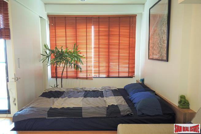Blocs 77 | One Bed on High Floor with Serene Green, Canal and City Views at Sukhumvit 77, Onnut-3