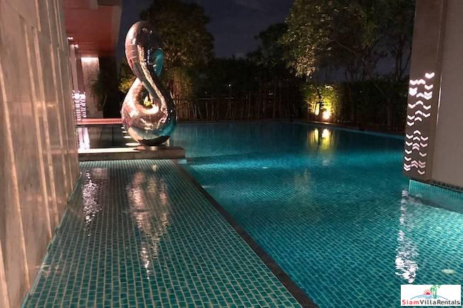 The Room Sukhumvit 69 | Spacious Furnished Two Bedroom Condo for Rent Three Minute Walk to BTS Phra Khanong-3
