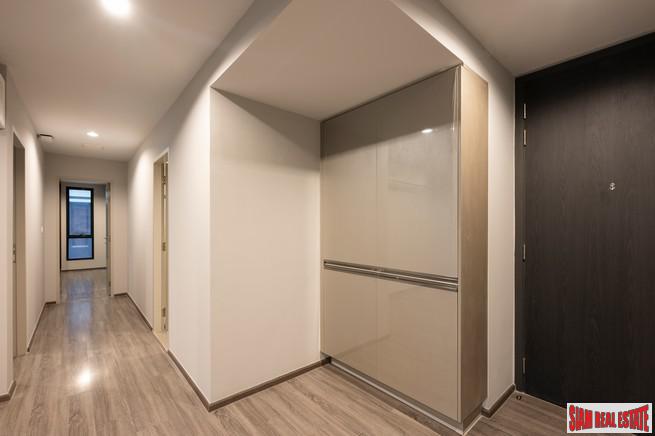 High Quality Newly Completed Low-Rise Condo at Ekkamai by Leading Thai Developer - 2 Bed Units- Up to 27% Discount!-13