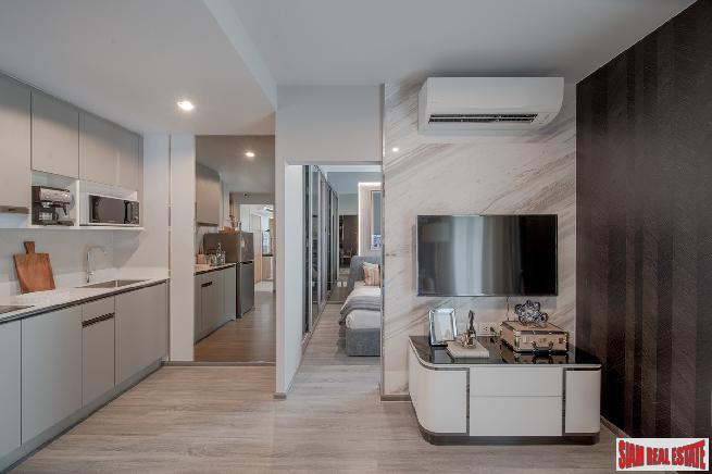 Just Completed Luxury High-Rise Condo with 360 Roof Pool at Victory Monument, Phaya Thai - Studio Units-10
