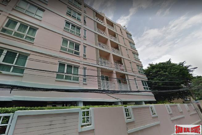 Baan Siri Sukhumvit 13 | Extra Spacious Three Bedroom Condo in Secure Nana Low Rise-0