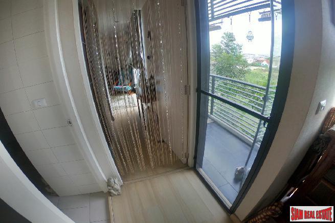 Apple Condo | Large 1 Bed Condo for Sale in Low-Rise Building with Serene Surroundings at Sukhumvit 107, BTS Bearing-10