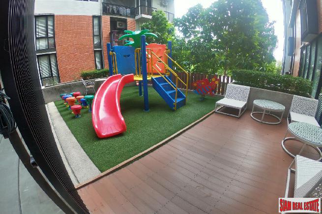 Apple Condo | Large 1 Bed Condo for Sale in Low-Rise Building with Serene Surroundings at Sukhumvit 107, BTS Bearing-18