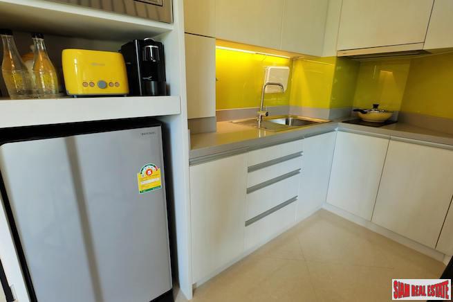 Cassia Residence | Pleasant Garden & Pool Views from this Two Storey One Bedroom Laguna Condo-7