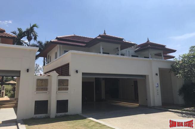 Laguna Townhomes | Private Pool and Golf Course Views from this Elegant Three Bedroom Townhome for Sale-4