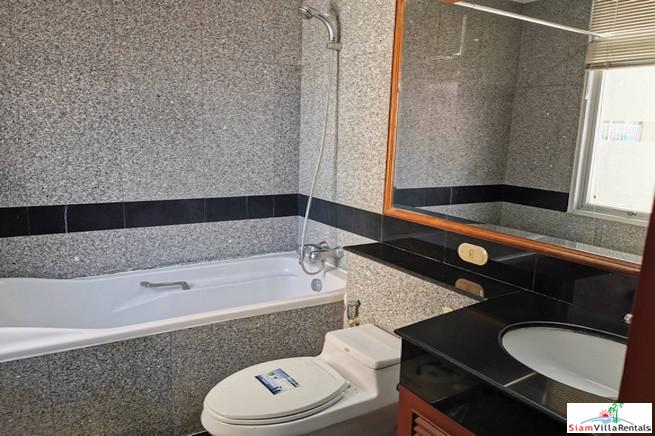 Grand Langsuan | Large Two Bedroom Condo for Rent with City Views and Pet Friendly in Chit Lom