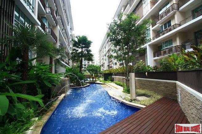 The Clover Thonglor | Spacious One Bedroom Condo for Sale with Pool View-0