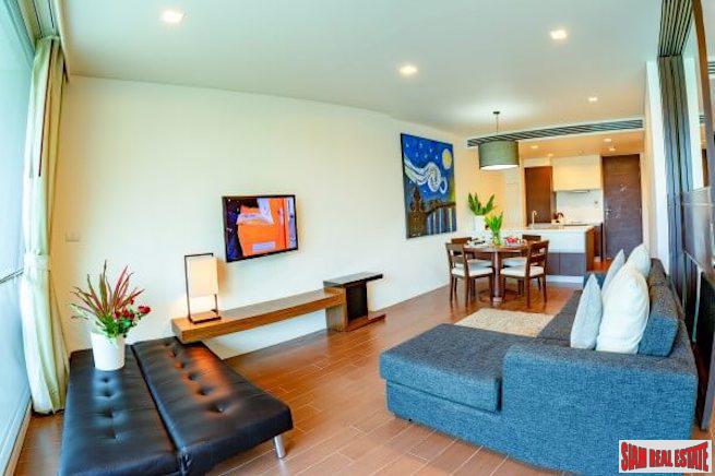 The Lofts at Laguna Village | Large and Cheerful One Bedroom Condo with Pool View for Sale-6