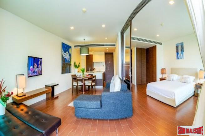 The Lofts at Laguna Village | Large and Cheerful One Bedroom Condo with Pool View for Sale-7