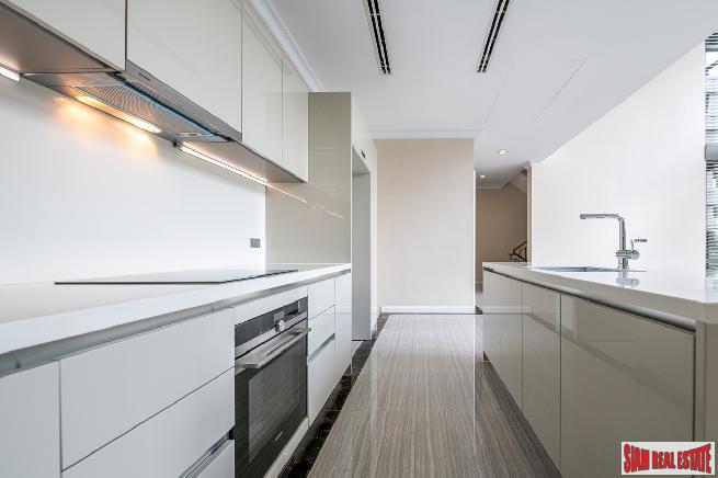 749 Residence | Luxury Town Home with Private Pool in Prime Location between Phrom Phong and Thong Lor-5
