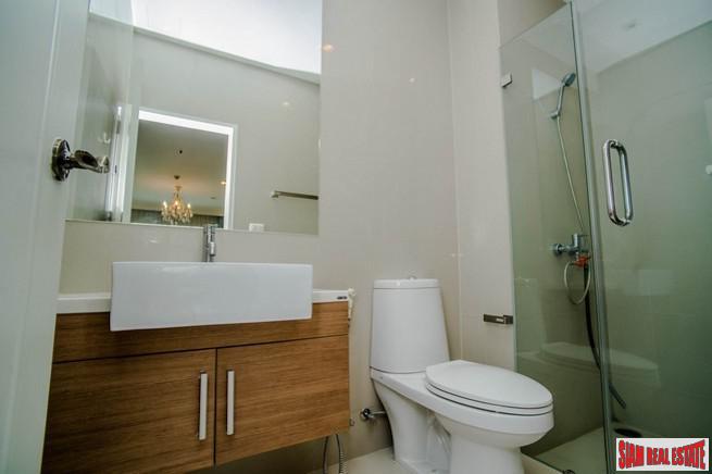 Noble Reveal | Two Bedroom Ekkamai Condo for Sale on High Floor with 270 Degree View of the City-14