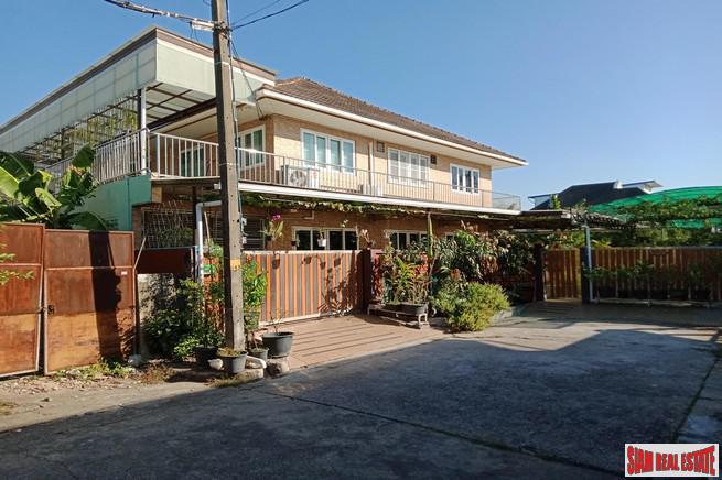 Large 5 Bed House with Private Pool near Golf Course and 5 minutes to Motorway Highway 9 at Bueng Kum - 13% Discount!-0