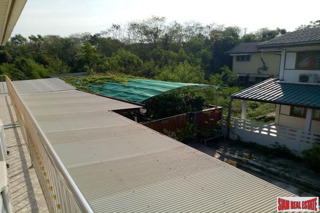 Large 5 Bed House with Private Pool near Golf Course and 5 minutes to Motorway Highway 9 at Bueng Kum - 13% Discount!-26