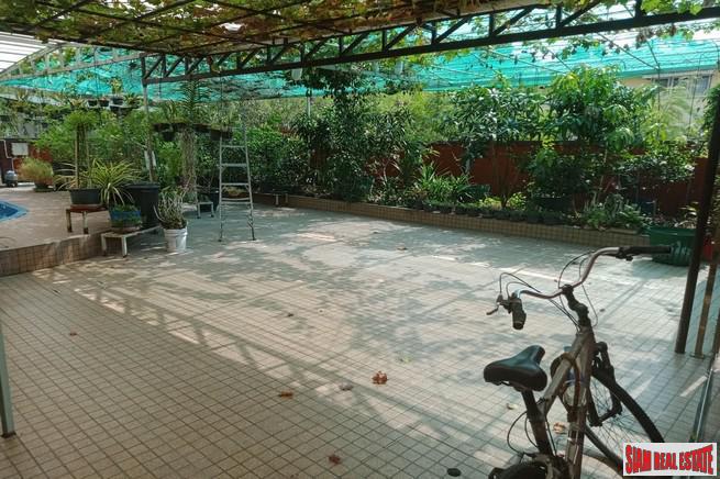 Large 5 Bed House with Private Pool near Golf Course and 5 minutes to Motorway Highway 9 at Bueng Kum - 13% Discount!-2