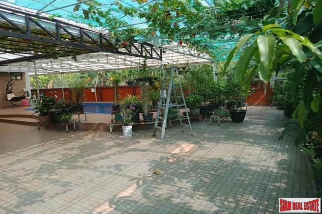 Large 5 Bed House with Private Pool near Golf Course and 5 minutes to Motorway Highway 9 at Bueng Kum - 13% Discount!-3