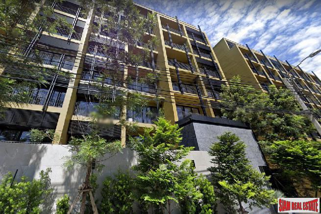 Newly Completed Low-Rise Condo near to Wireless Road and BTS Ploenchit - 1 Bed Units-0