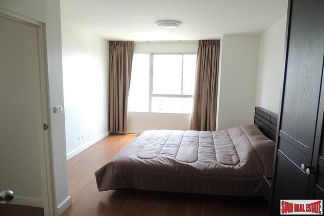 One Condo Sukhumvit 26 | Fantastic Opportunity - Two Side by Side units with Unblocked City Views-23