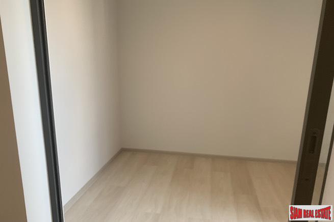 New One Bedroom Condo for Sale with Unblocked City Views in Phloen Chit-10