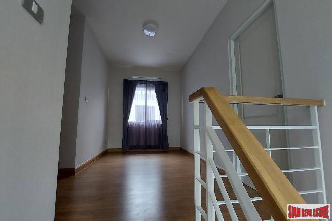 Centro Bangna-KM.7 | Beautiful Fully Decorated Corner Unit House near Mega Bangna - Suvarnabhumi Airport-11