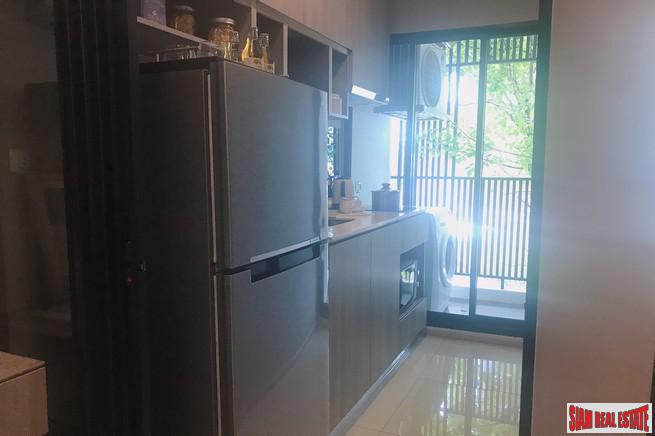 New High-Rise Smart Condo in Construction with Excellent Facilities on Connecting Road between Sukhumvit and Thepharak - 0 Metres to MRT - 1 Bed Units-14